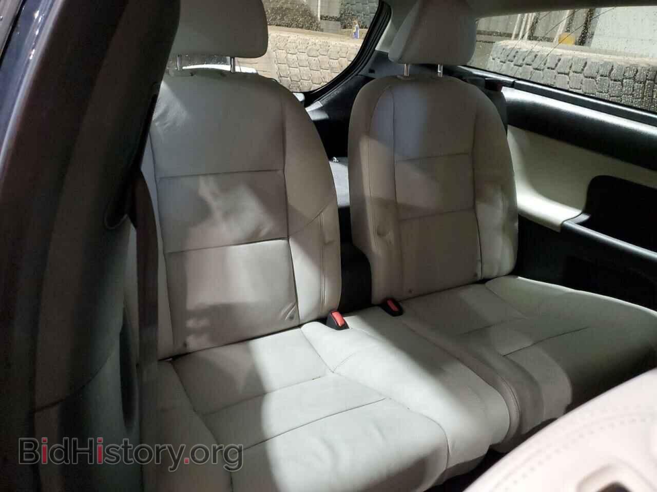 2011 VOLVO C30 - VIN: YV1672MK1B2208192 - Фото 10
