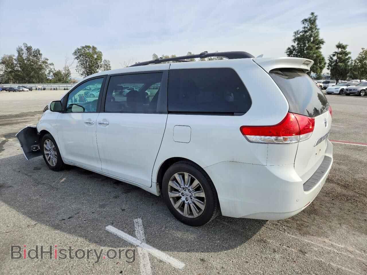 2011 TOYOTA All Models - VIN: 5TDYK3DC1BS054426 - Фото 2