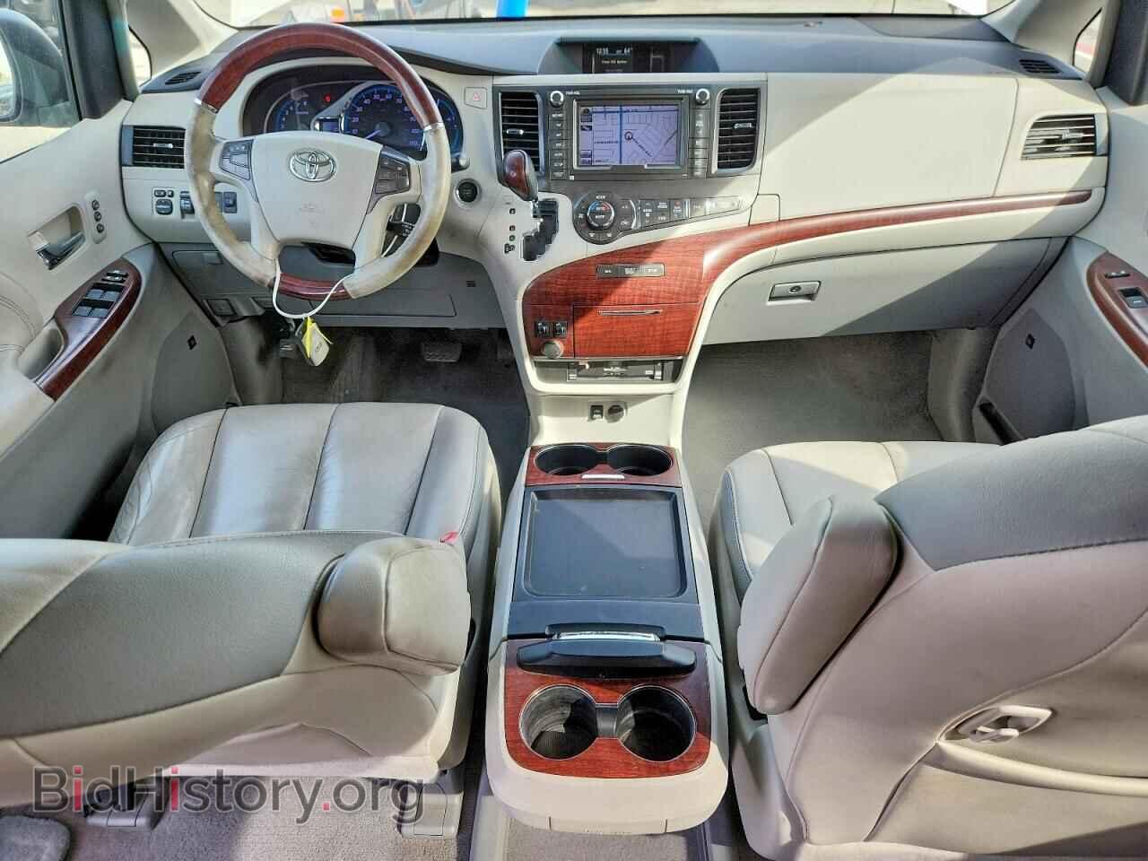 2011 TOYOTA All Models - VIN: 5TDYK3DC1BS054426 - Фото 8