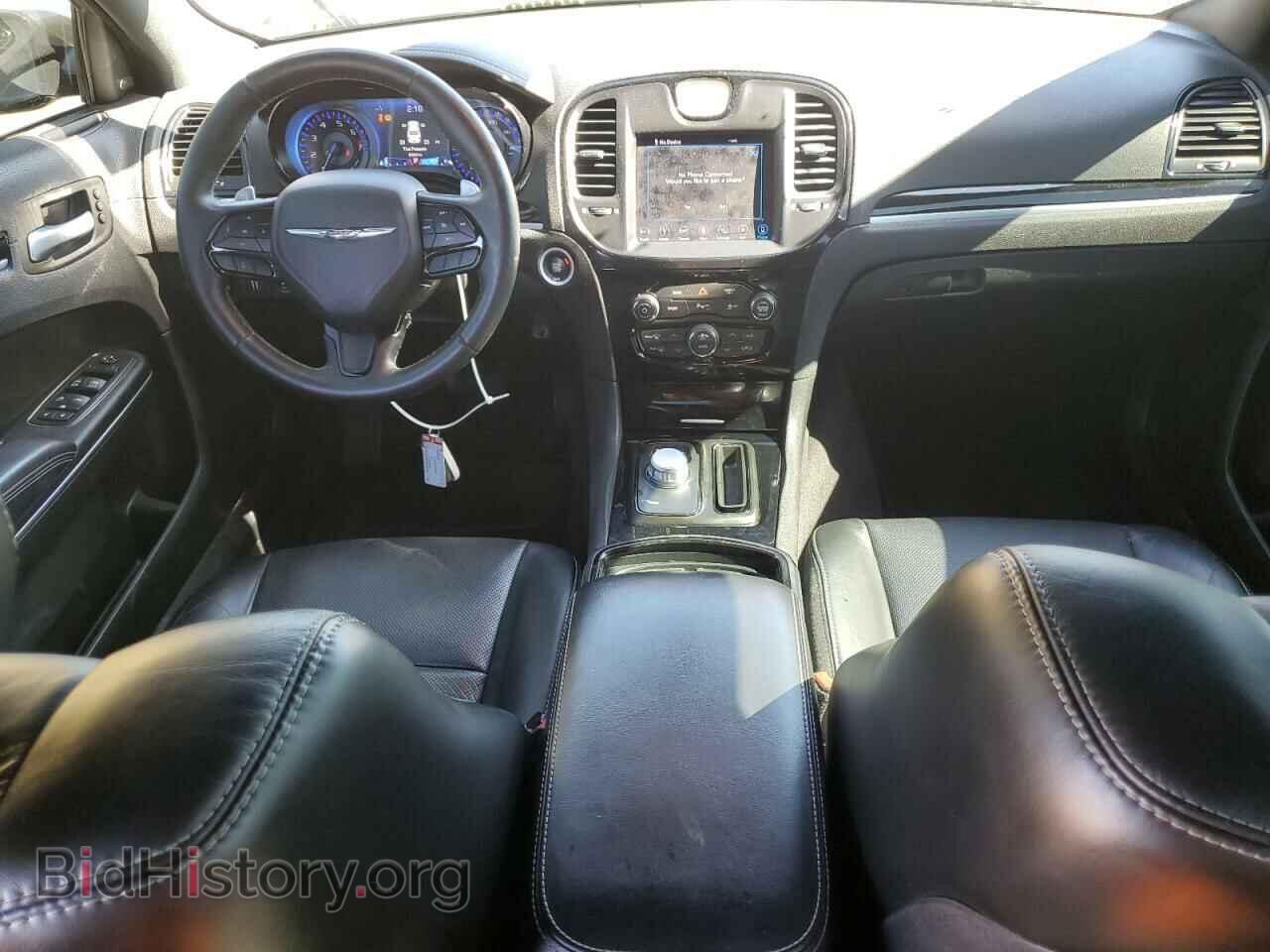 2018 CHRYSLER 300 - VIN: 2C3CCAGG7JH117895 - Фото 8