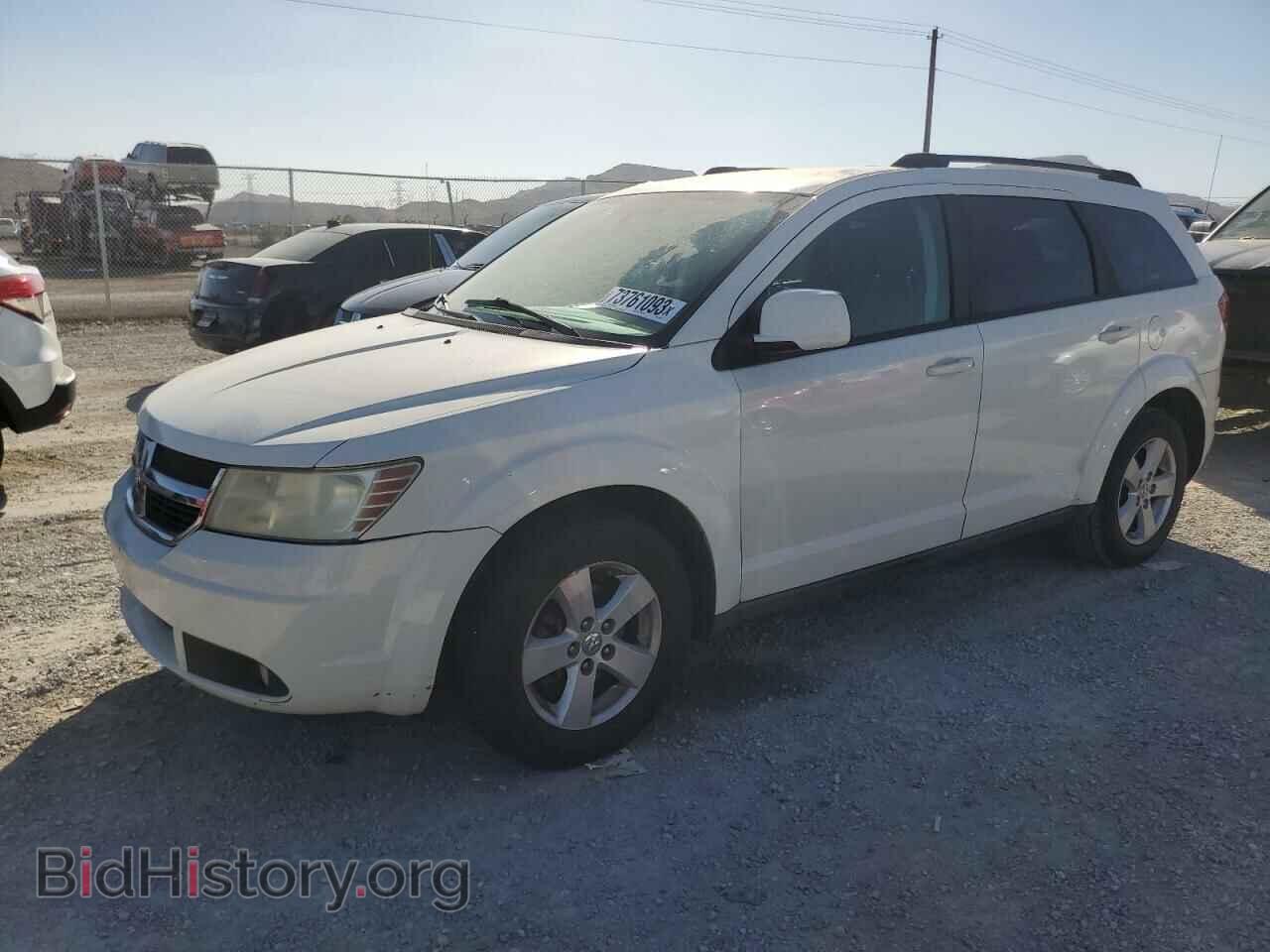 Фотография 3D4PG5FVXAT151445 - DODGE JOURNEY 2010