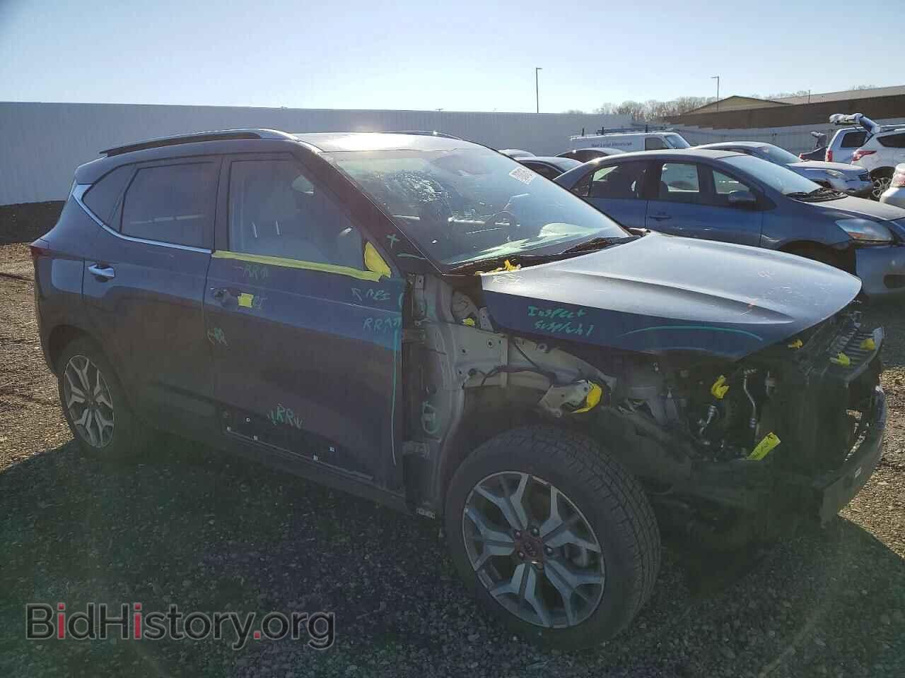 2021 KIA SELTOS - VIN: KNDETCA27M7110071 - Фото 4