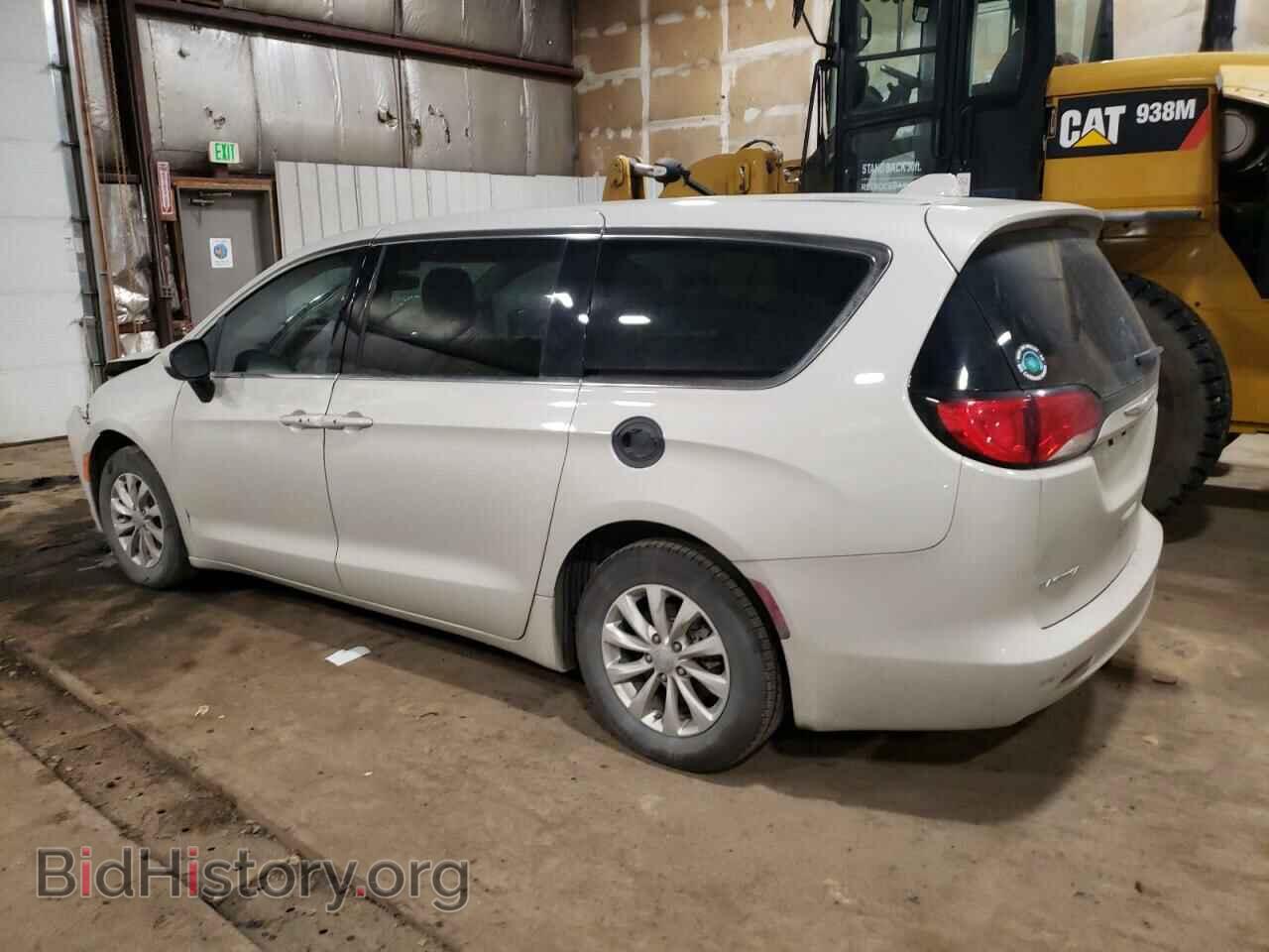 2017 CHRYSLER PACIFICA - VIN: 2C4RC1DG2HR609667 - Photo 2