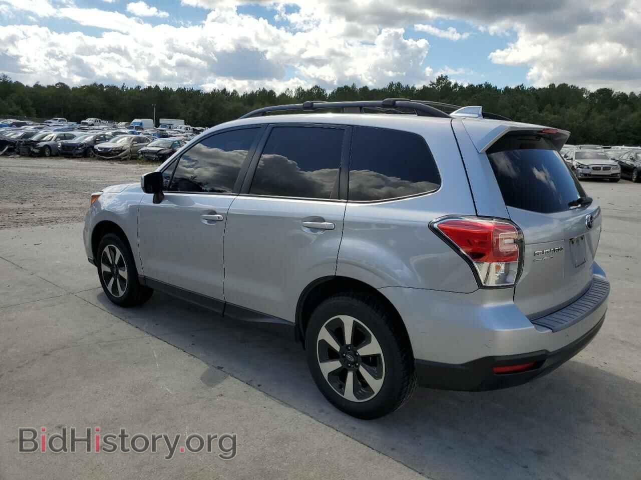 2017 SUBARU FORESTER - VIN: JF2SJADC2HH552002 - Фото 2