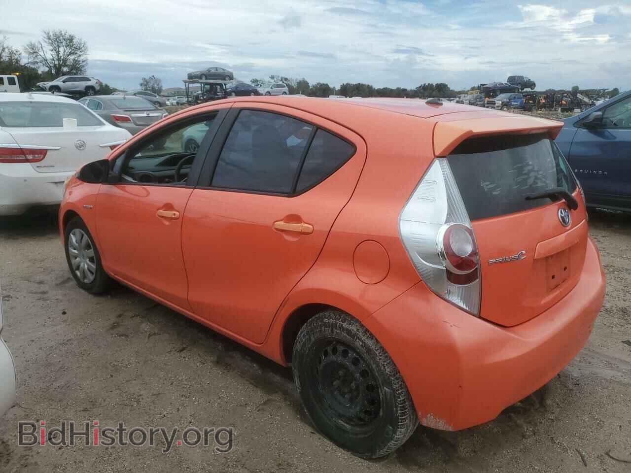 2014 TOYOTA PRIUS - VIN: JTDKDTB33E1071815 - Фото 2