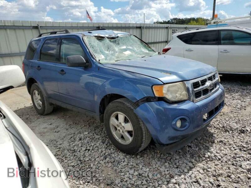 2010 Ford ESCAPE (VIN 1FMCU0D72AKB76199) — photo 4 of 13
