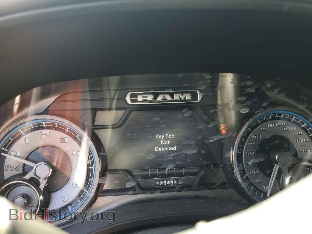 2019 RAM 1500 - VIN: 1C6RREHT8KN616986 - Фото 9