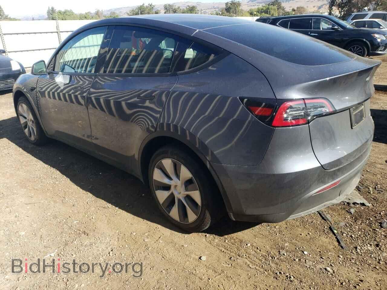 2023 TESLA MODEL Y - VIN: 7SAYGDEE7PF634043 - Фото 2