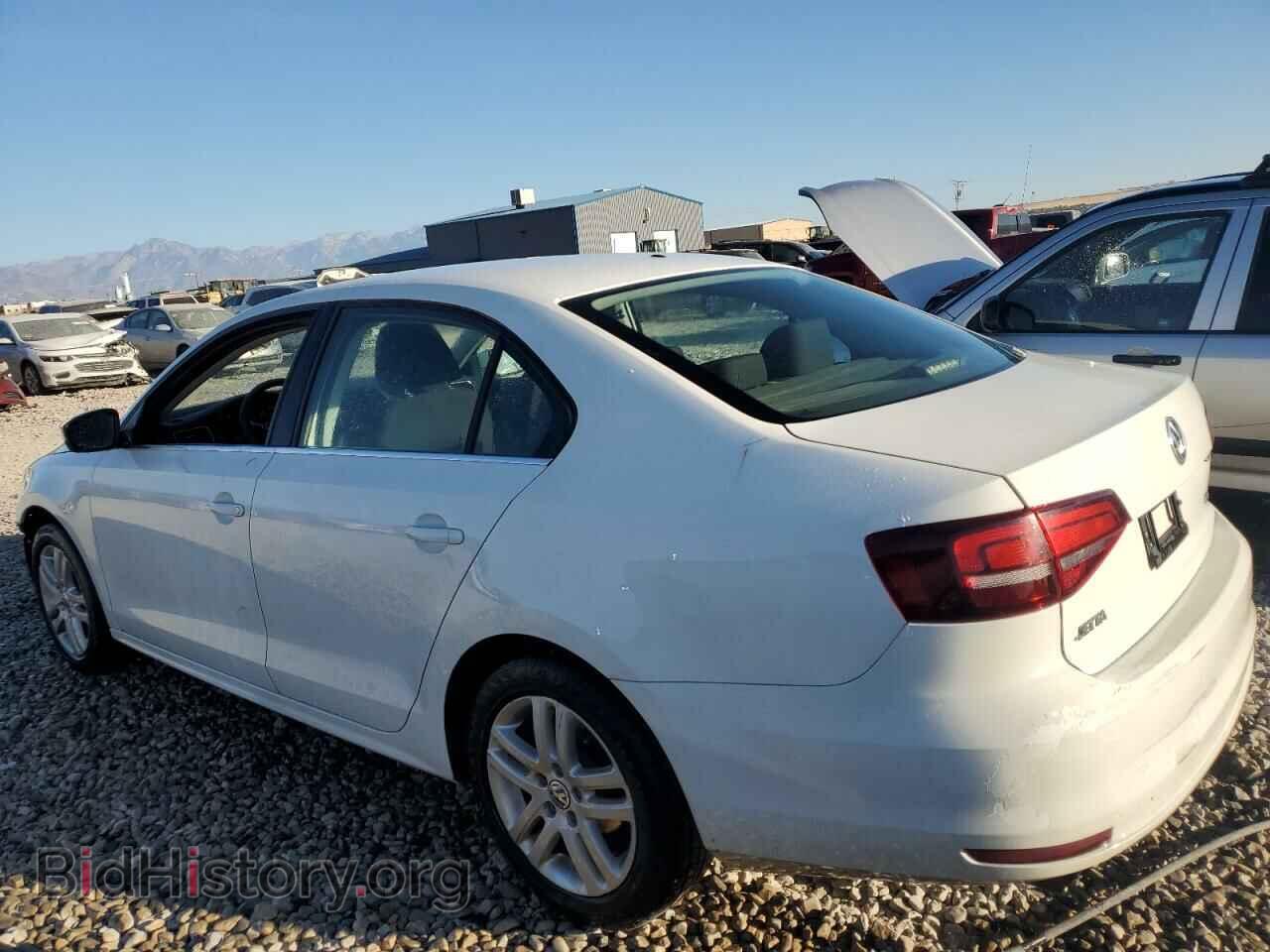 2017 VOLKSWAGEN JETTA - VIN: 3VW2B7AJ2HM247383 - Фото 2
