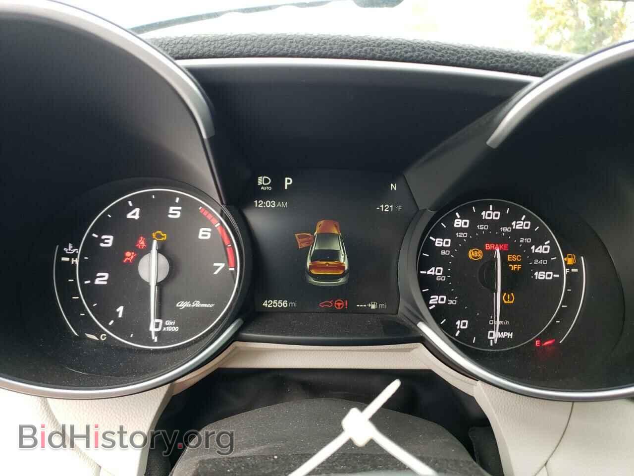 2018 ALFA ROMEO GIULIA - VIN: ZARFAECN0J7566542 - Фото 9