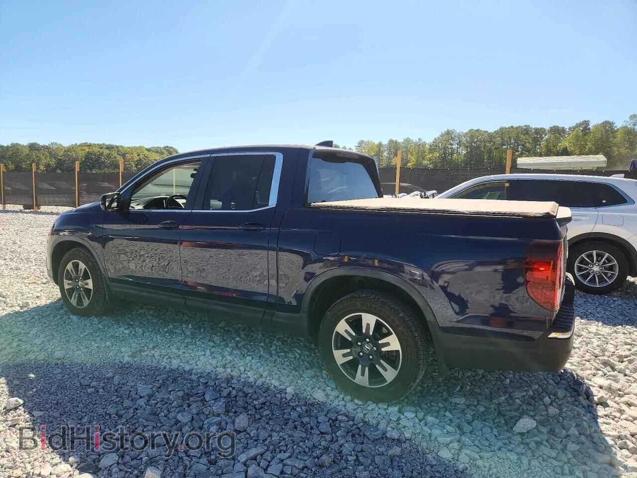 2017 Honda RIDGELINE (VIN 5FPYK2F57HB008371) — фото 2 из 12