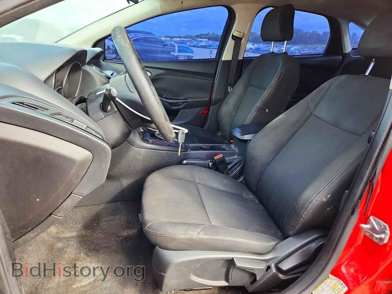 2017 Ford FOCUS (VIN 1FADP3F20HL216826) — photo 7 of 12