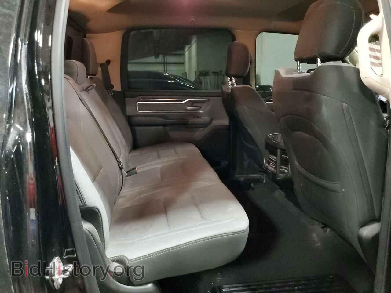 2019 RAM 1500 - VIN: 1C6SRFFT3KN563981 - Фото 10