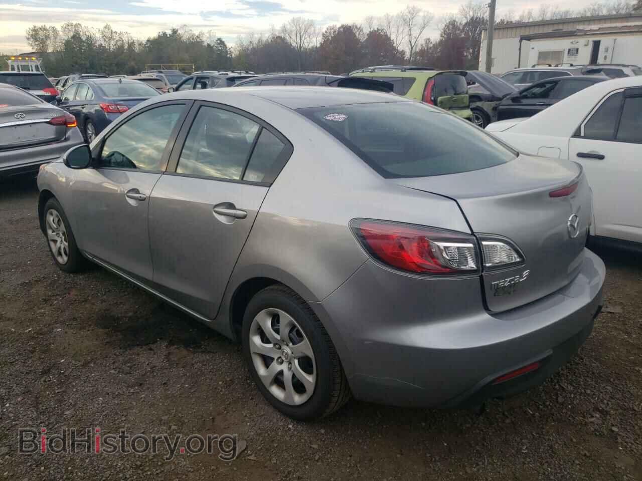2011 MAZDA 3 - VIN: JM1BL1UG8B1357307 - Фото 2