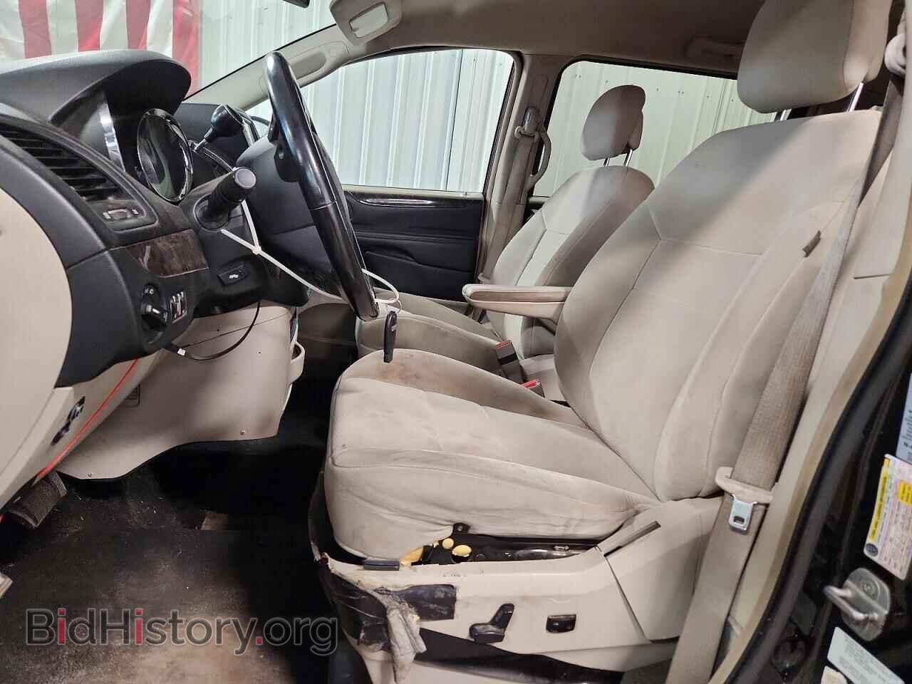 2011 Dodge CARAVAN (VIN 2D4RN5DGXBR711696) — photo 7 of 13
