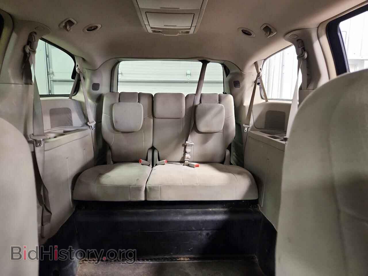 2011 Dodge CARAVAN (VIN 2D4RN5DGXBR711696) — photo 10 of 13
