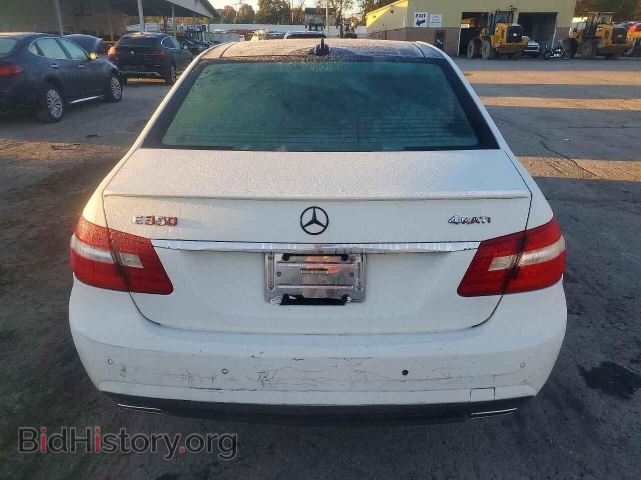 2012 Mercedes-Benz E-CLASS (VIN WDDHF8JB1CA655398) — фото 6 из 12