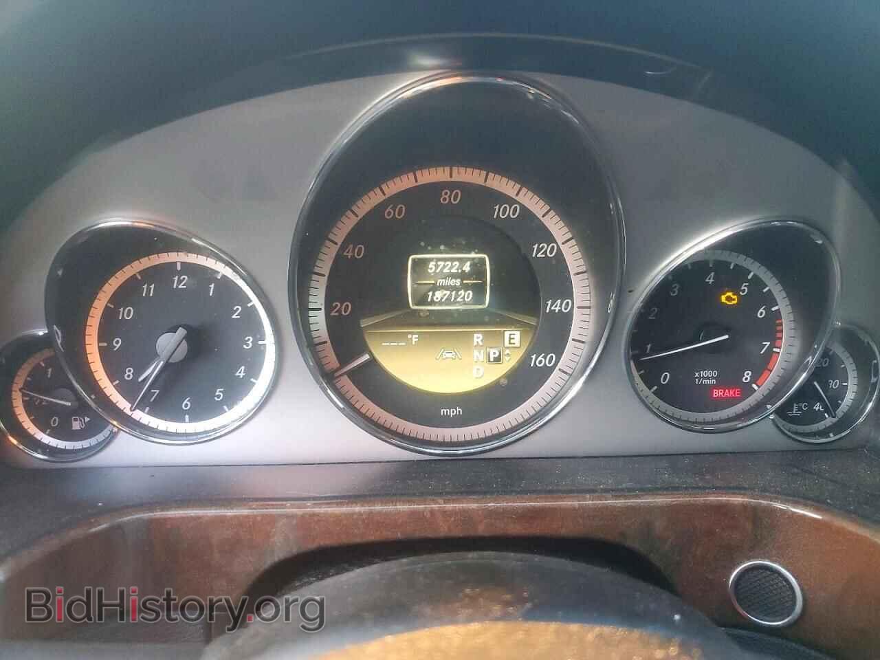 2012 Mercedes-Benz E-CLASS (VIN WDDHF8JB1CA655398) — фото 9 из 12
