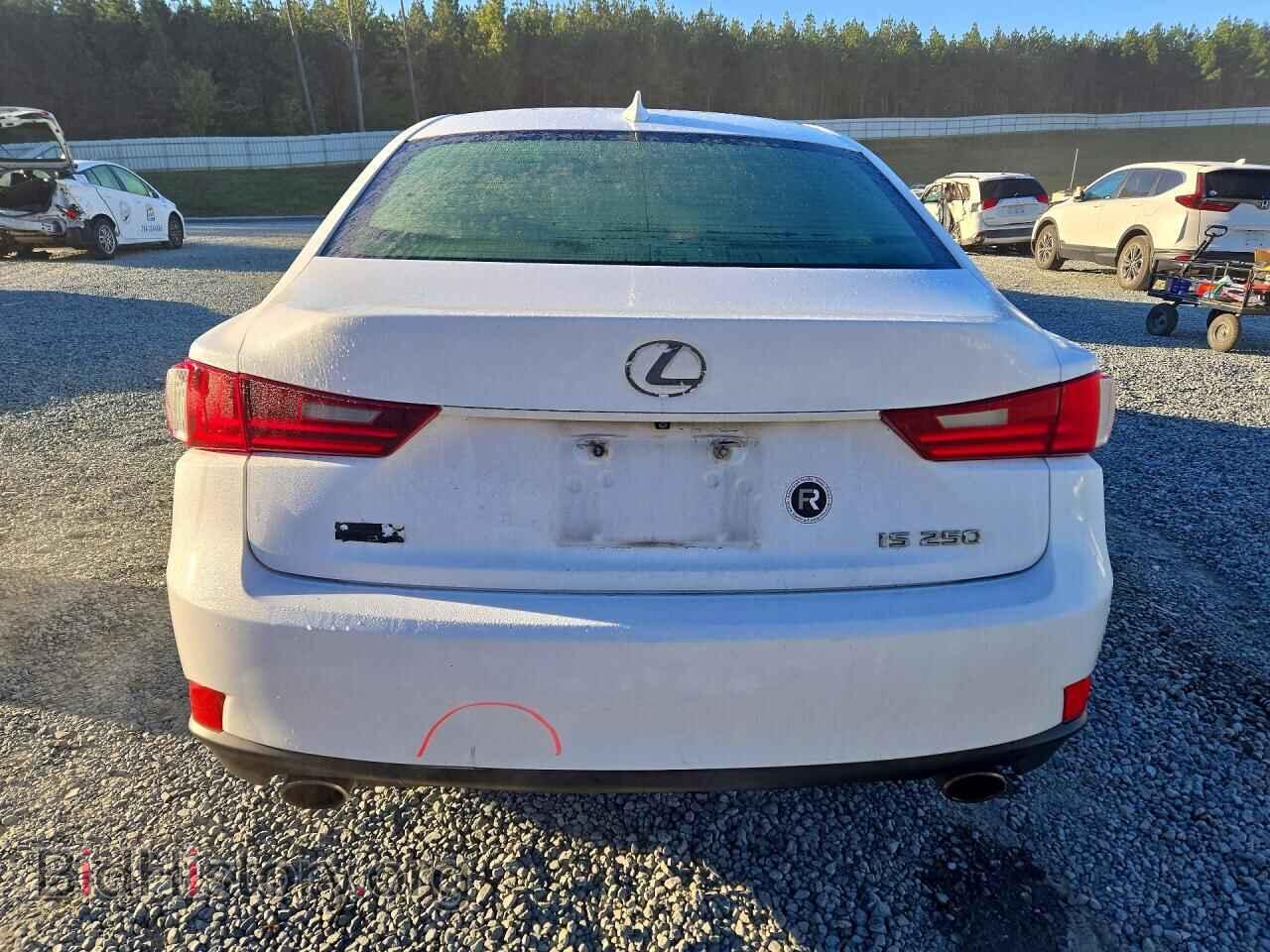 2014 Lexus IS (VIN JTHBF1D25E5021282) — photo 6 of 12