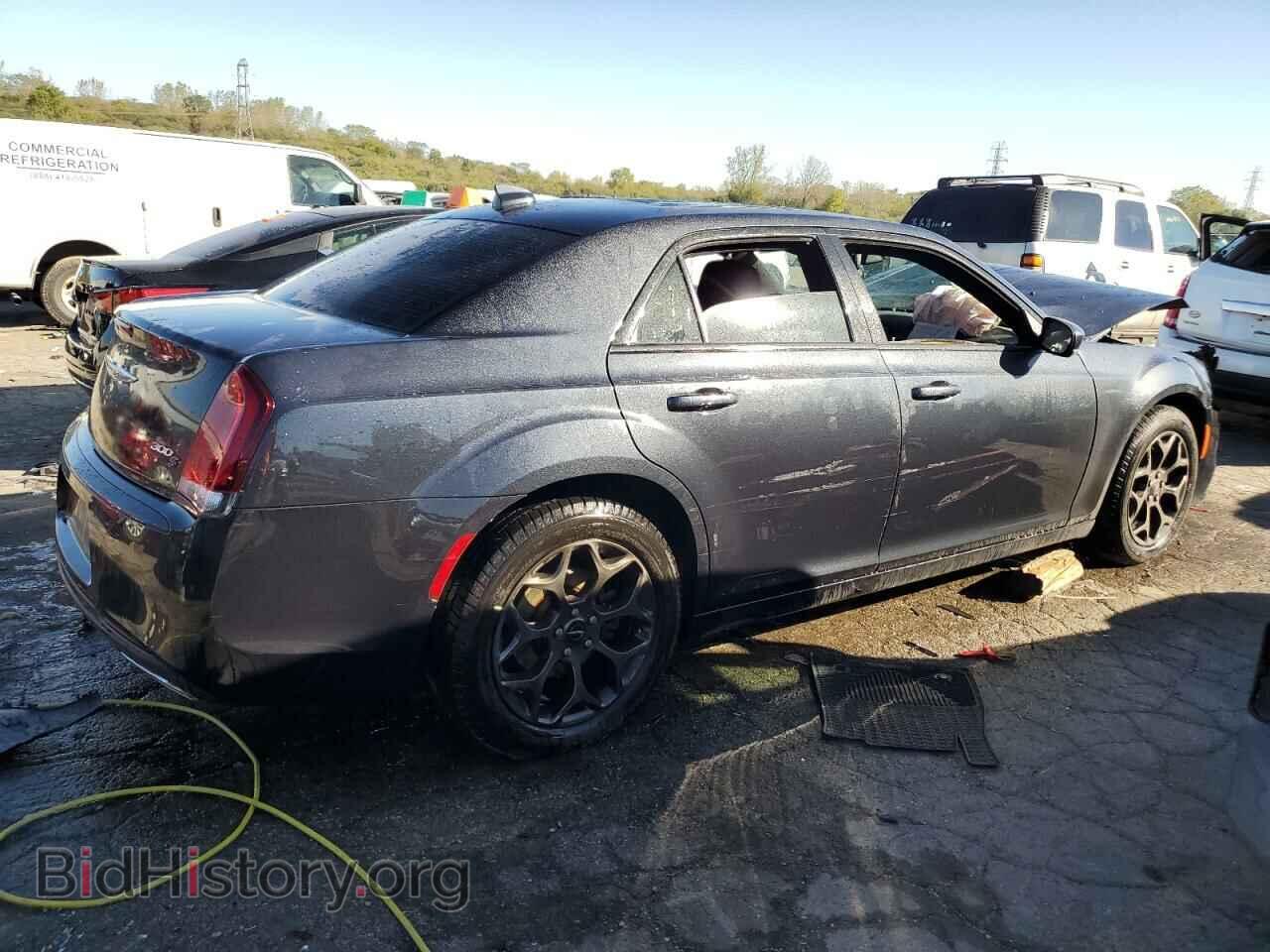 2017 CHRYSLER 300 - VIN: 2C3CCAGGXHH588272 - Фото 3