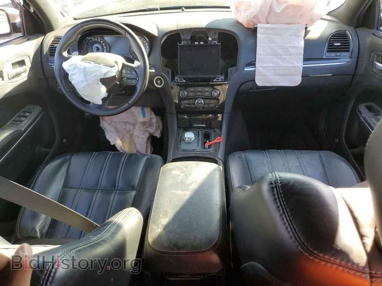 2017 CHRYSLER 300 - VIN: 2C3CCAGGXHH588272 - Фото 8