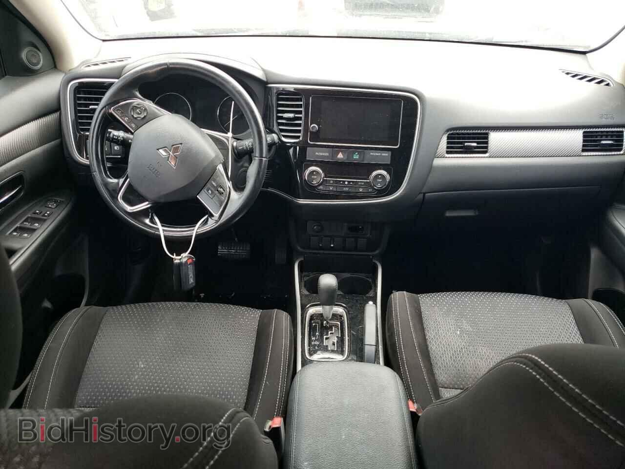 2017 MITSUBISHI OUTLANDER - VIN: JA4AD3A32HZ070880 - Фото 8