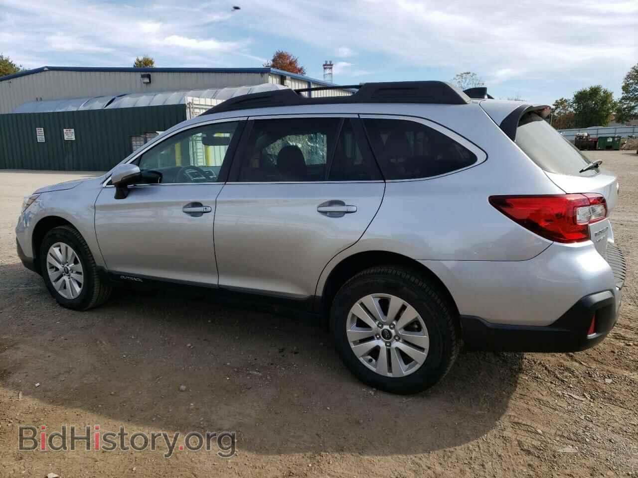 2018 SUBARU OUTBACK - VIN: 4S4BSAFC2J3216681 - Фото 2