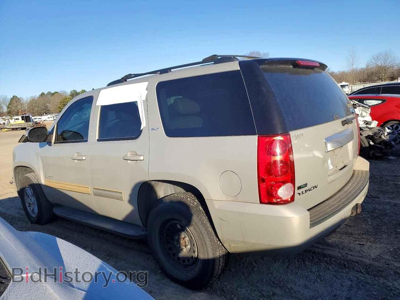 2009 GMC YUKON - VIN: 1GKFC33089R303846 - Photo 2