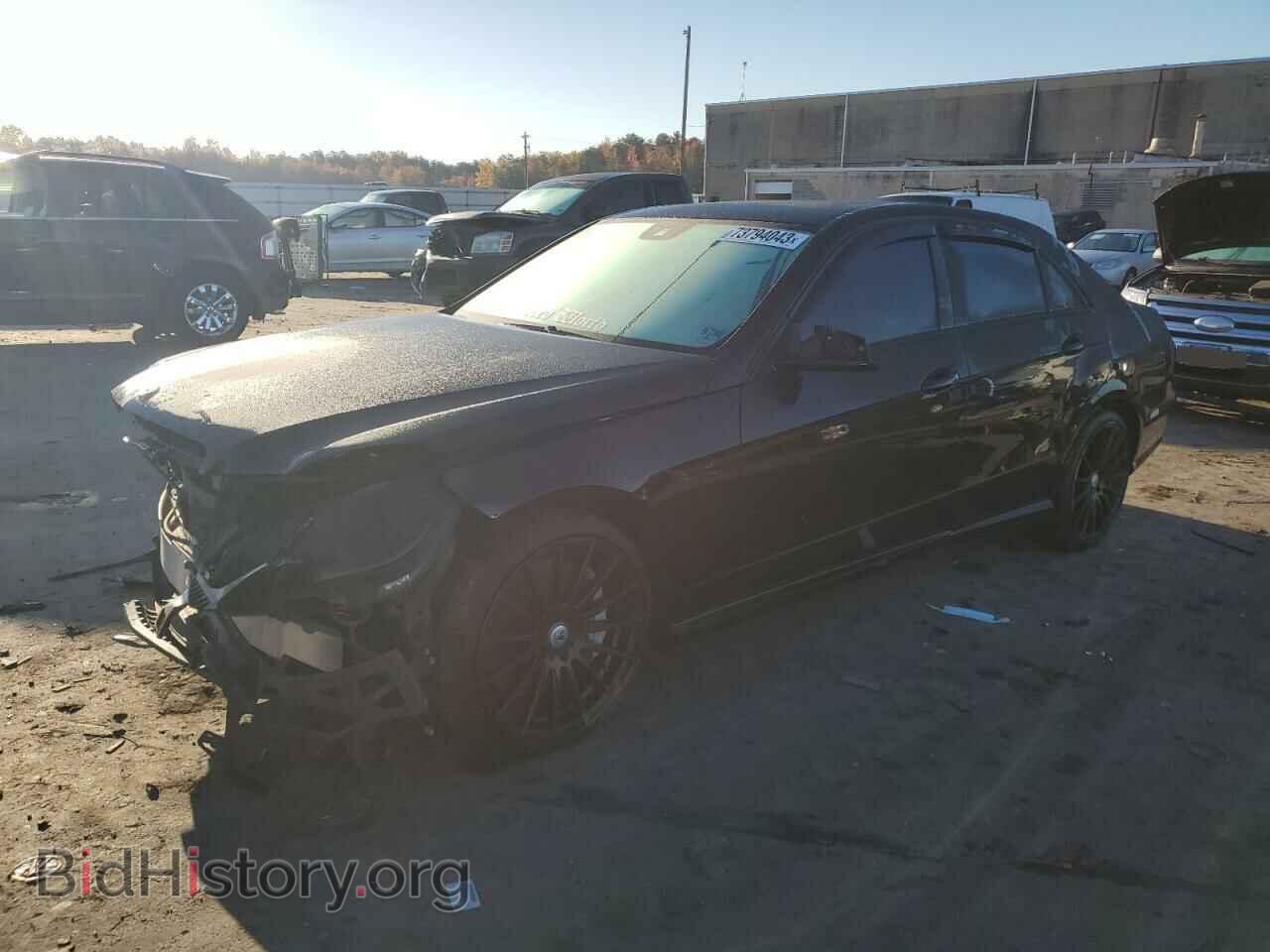 Photo WDDHF9BBXCA524457 - MERCEDES-BENZ E-CLASS 2012