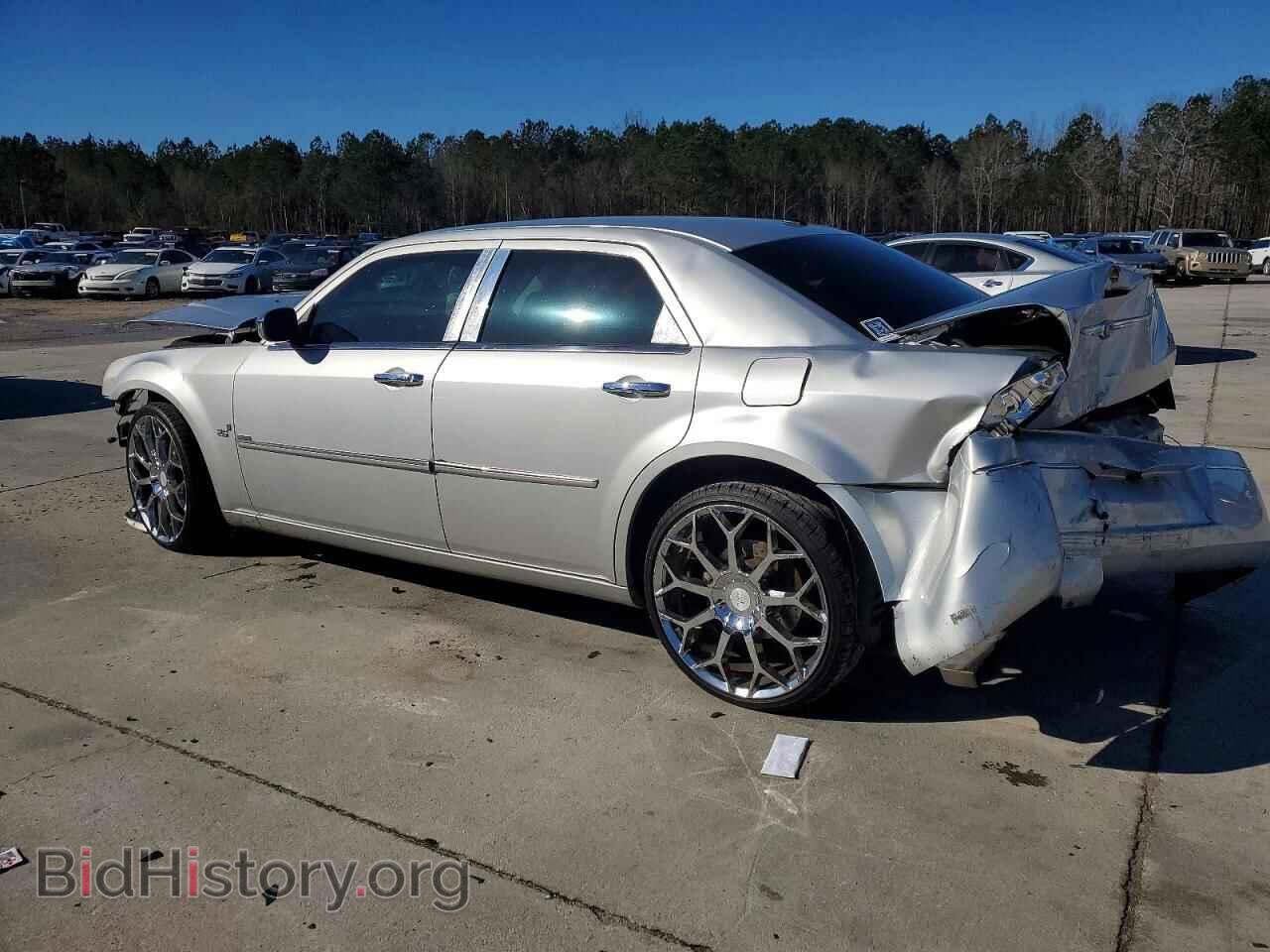 2010 CHRYSLER 300 - VIN: 2C3CA5CV6AH246485 - Фото 2