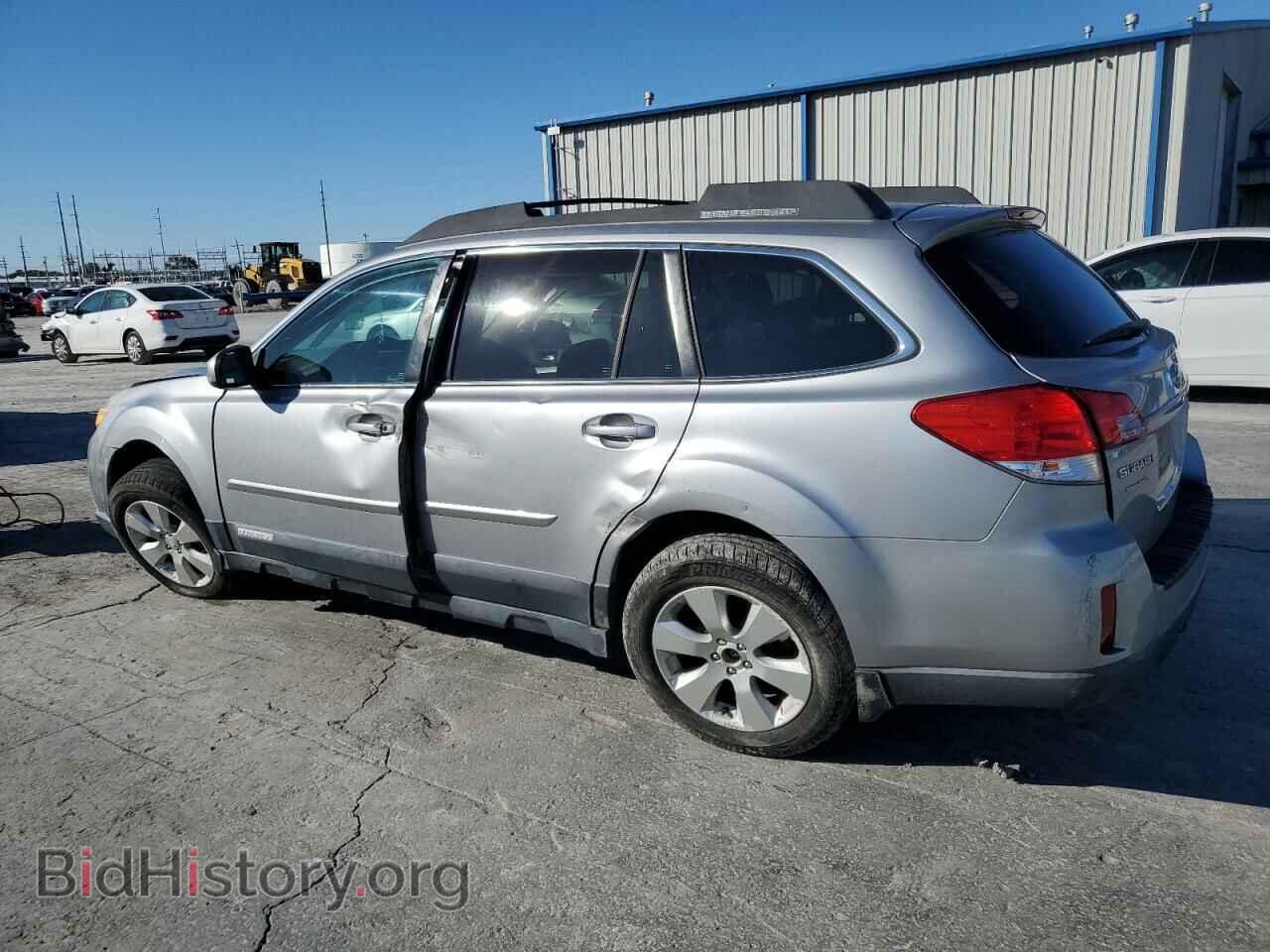 2011 SUBARU OUTBACK - VIN: 4S4BRCCC7B3436122 - Фото 2