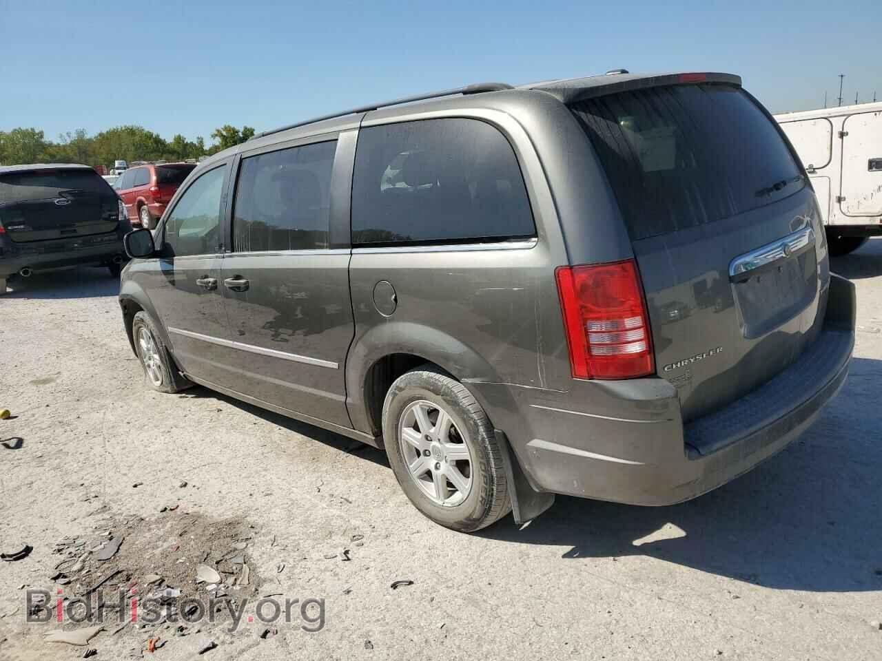 2010 CHRYSLER MINIVAN - VIN: 2A4RR8D18AR392337 - Фото 2