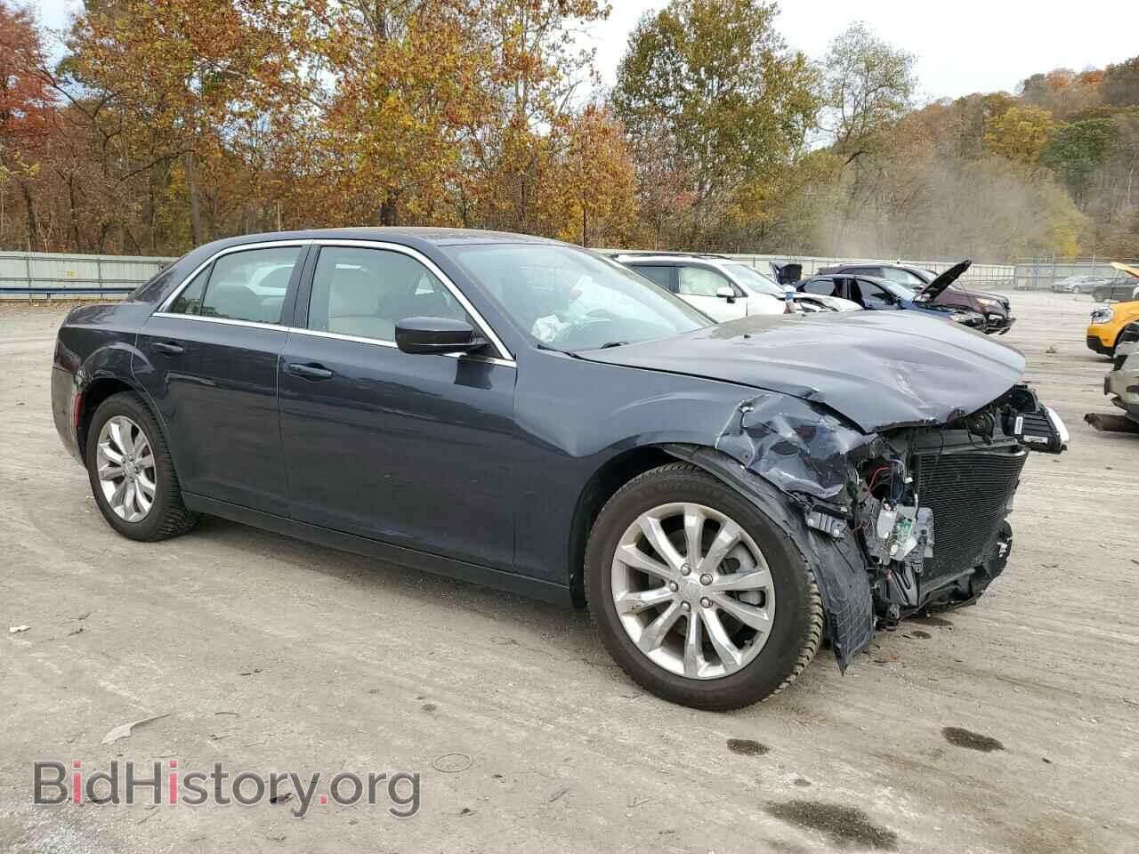 2017 CHRYSLER 300 - VIN: 2C3CCARG2HH657839 - Фото 4