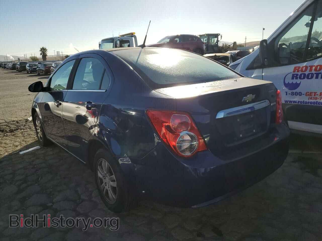 2013 CHEVROLET SONIC - VIN: 1G1JC5SBXD4137560 - Фото 2