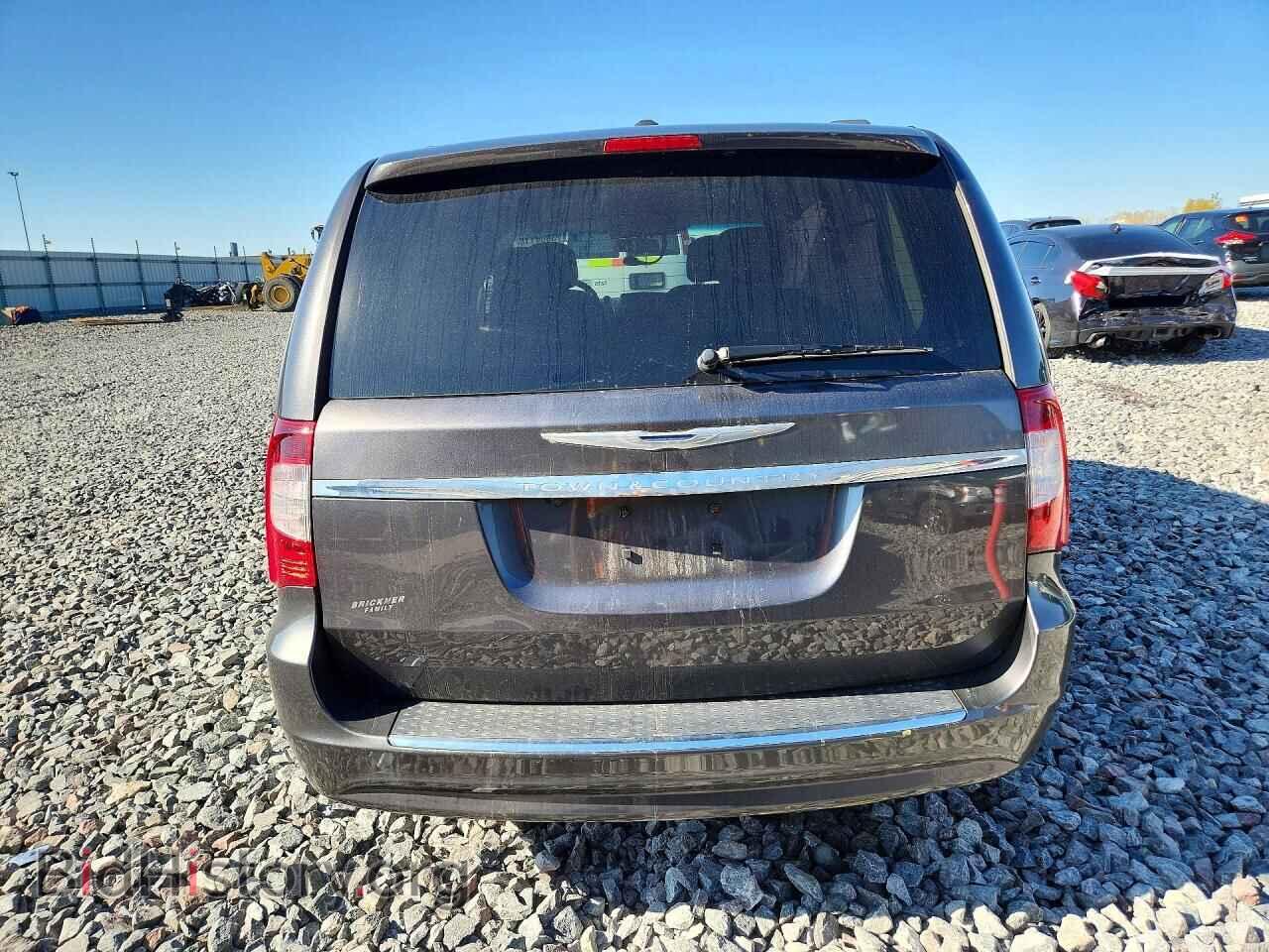 2016 Chrysler MINIVAN (VIN 2C4RC1BG0GR138426) — photo 6 of 13