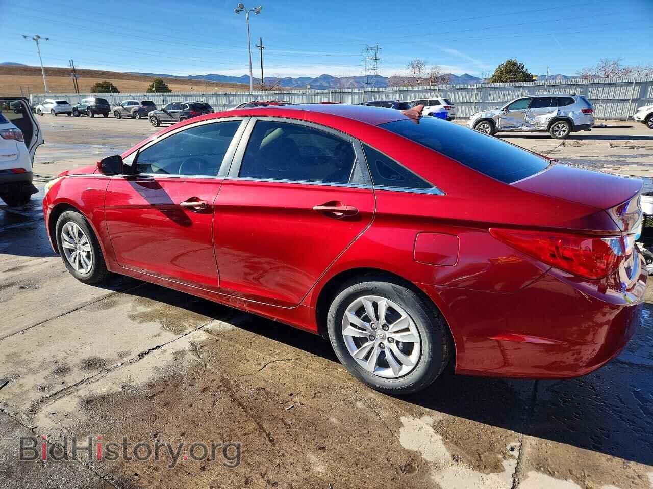 2011 HYUNDAI SONATA - VIN: 5NPEB4AC2BH183195 - Фото 2