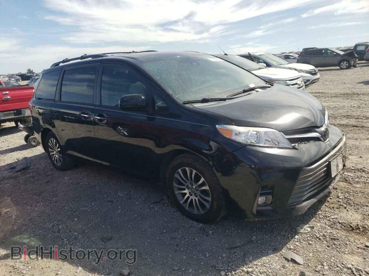 2018 TOYOTA All Models - VIN: 5TDYZ3DC5JS925774 - Фото 4