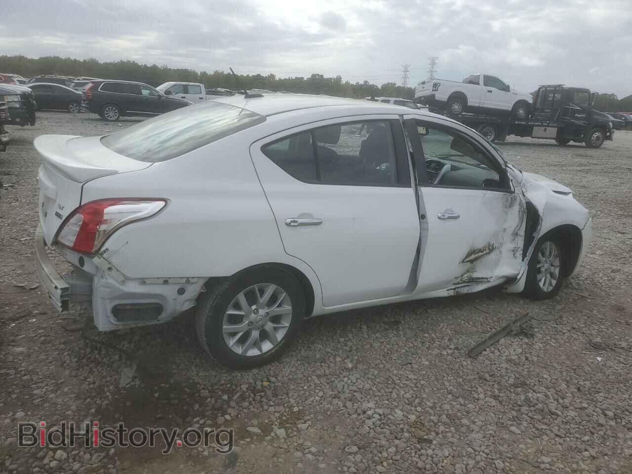 2017 NISSAN VERSA - VIN: 3N1CN7AP9HL853646 - Фото 3