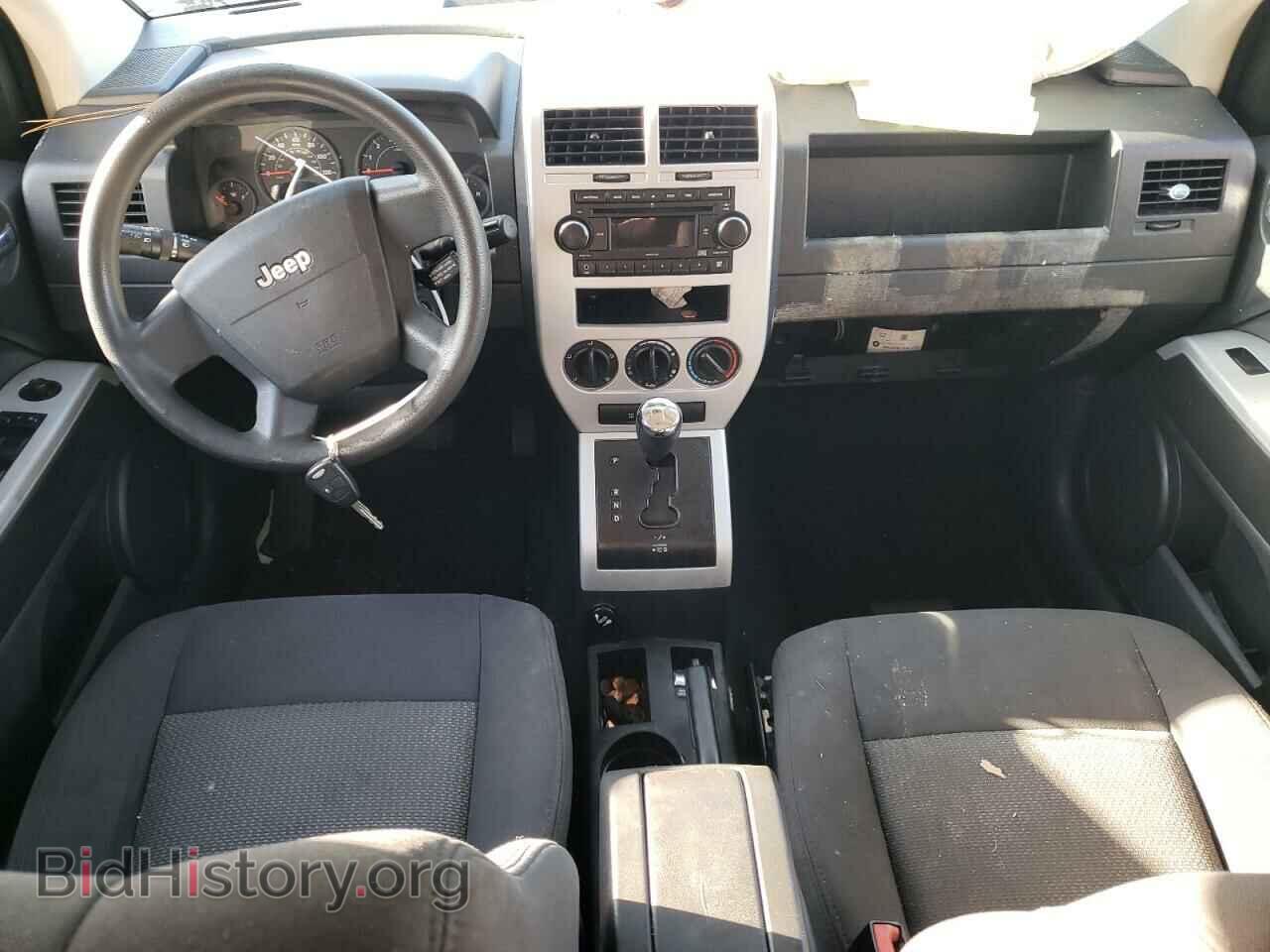 2008 JEEP COMPASS - VIN: 1J8FF47W68D757184 - Фото 8