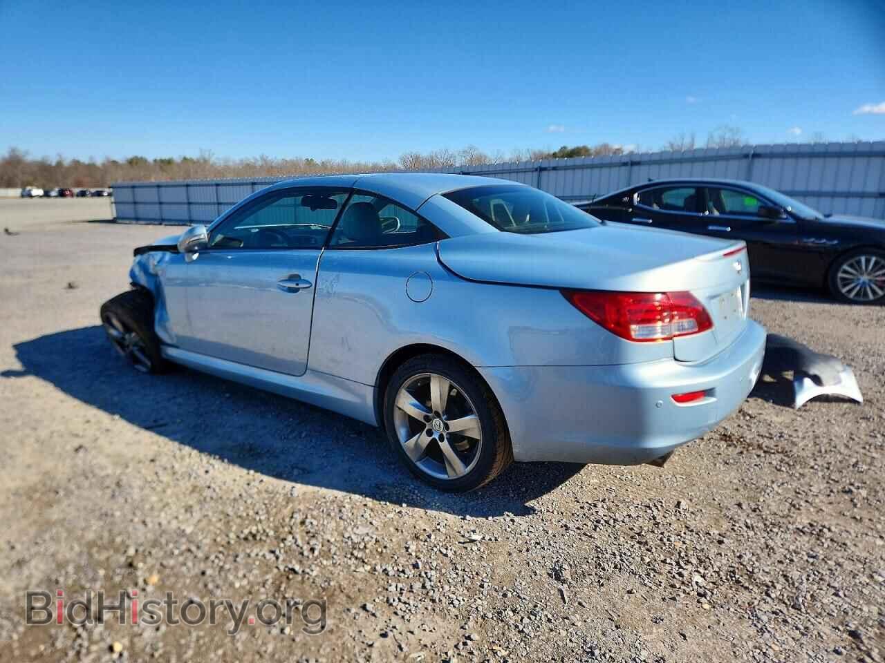 2011 LEXUS IS - VIN: JTHFF2C28B2520423 - Photo 2