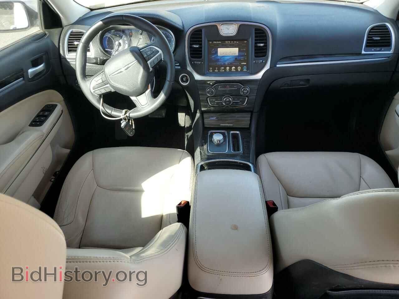 2016 CHRYSLER 300 - VIN: 2C3CCAAG0GH224322 - Фото 8
