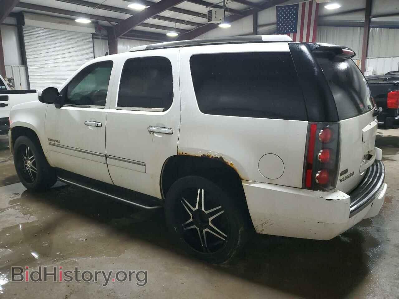 2010 GMC YUKON - VIN: 1GKUKEEF3AR248654 - Photo 2