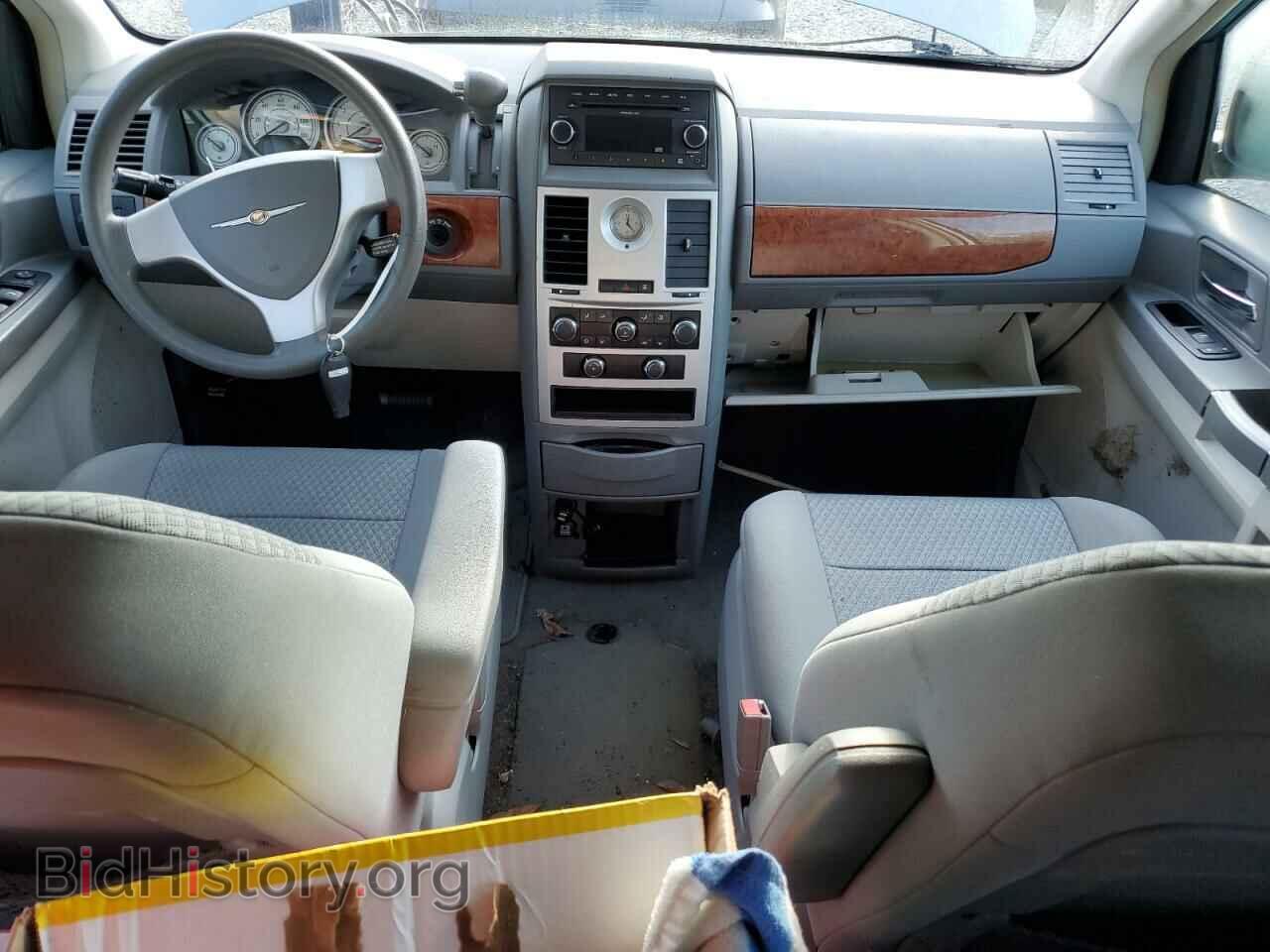 2009 CHRYSLER MINIVAN - VIN: 2A8HR44E79R631121 - Фото 8