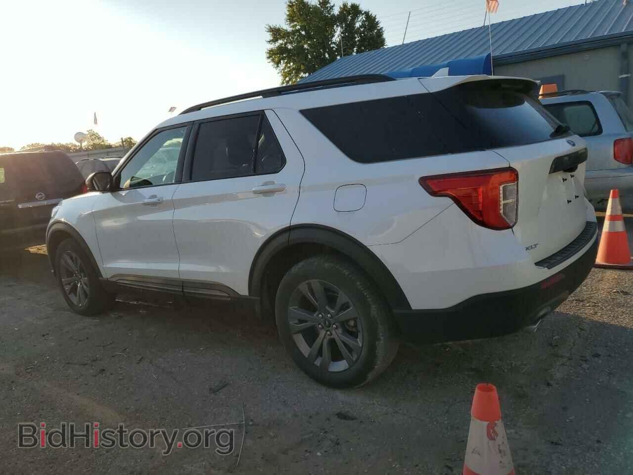 2021 FORD EXPLORER - VIN: 1FMSK8DHXMGC10681 - Фото 2