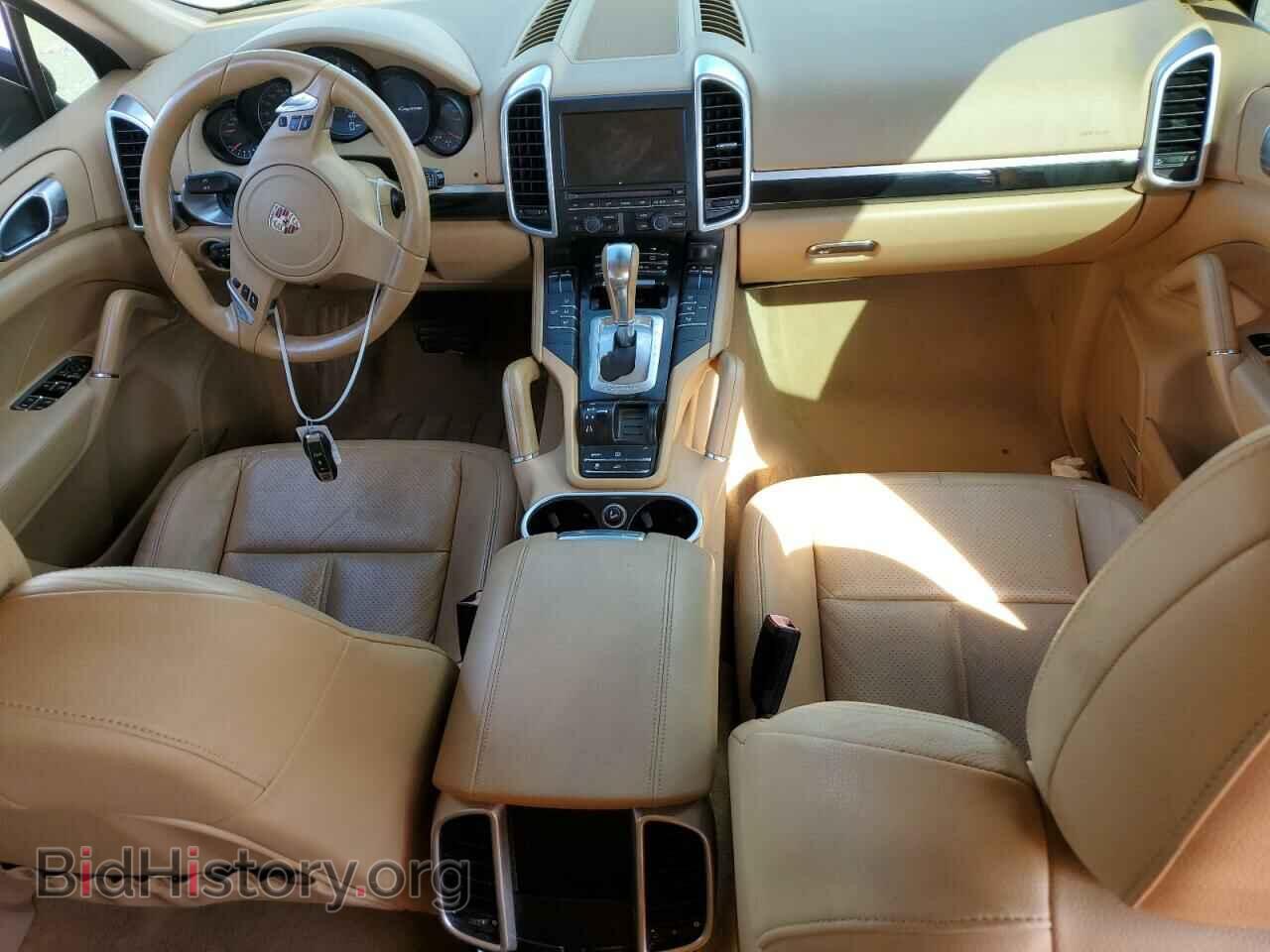 2011 PORSCHE CAYENNE - VIN: WP1AA2A25BLA07846 - Фото 8