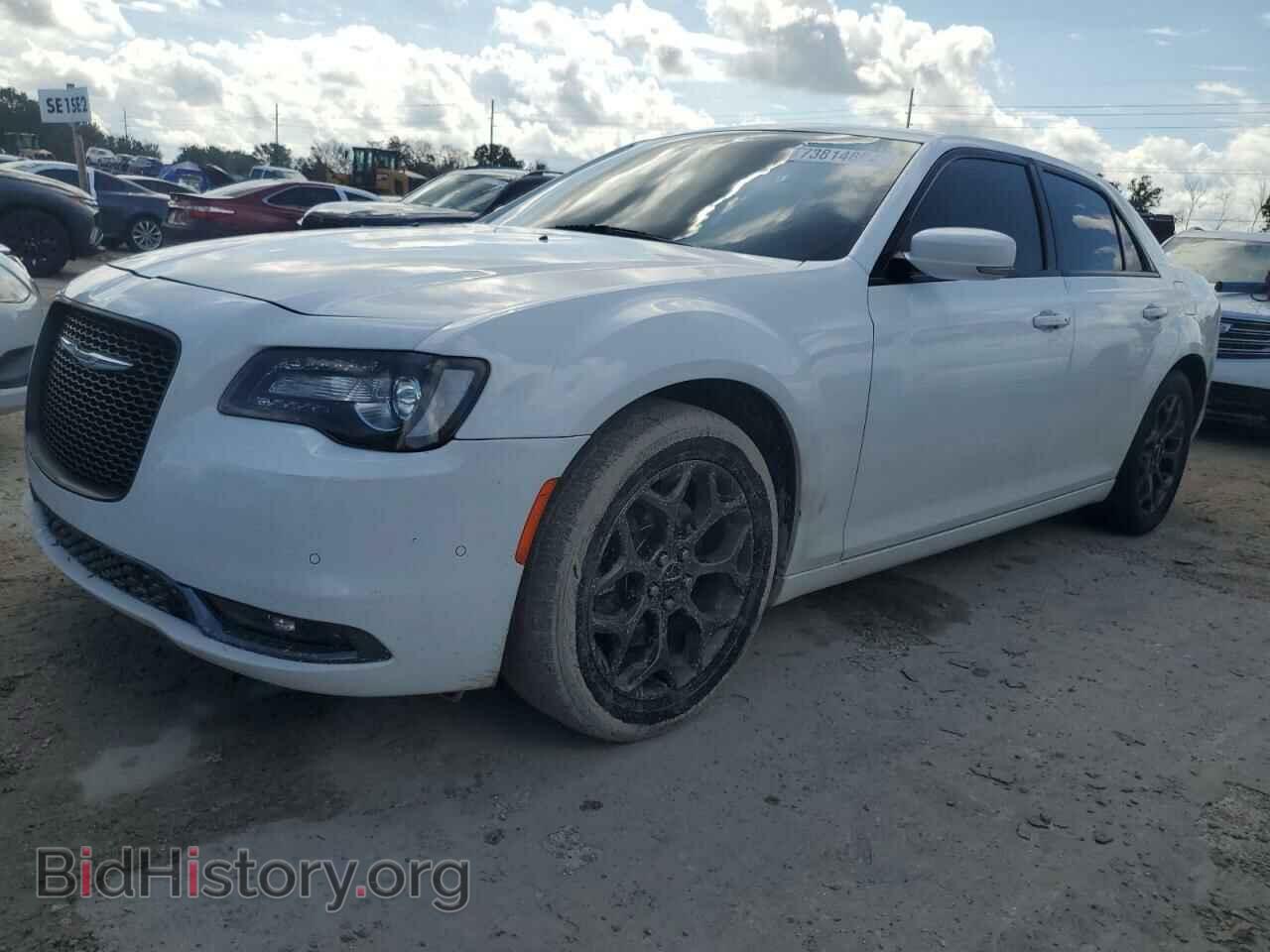 Фотография 2C3CCAGG5JH140589 - CHRYSLER 300 2018
