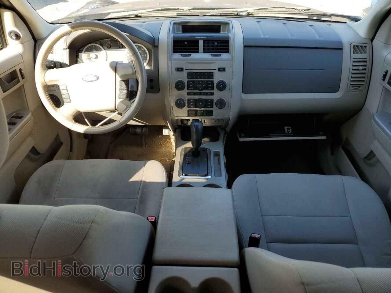 2011 FORD ESCAPE - VIN: 1FMCU0DG3BKC27470 - Фото 8