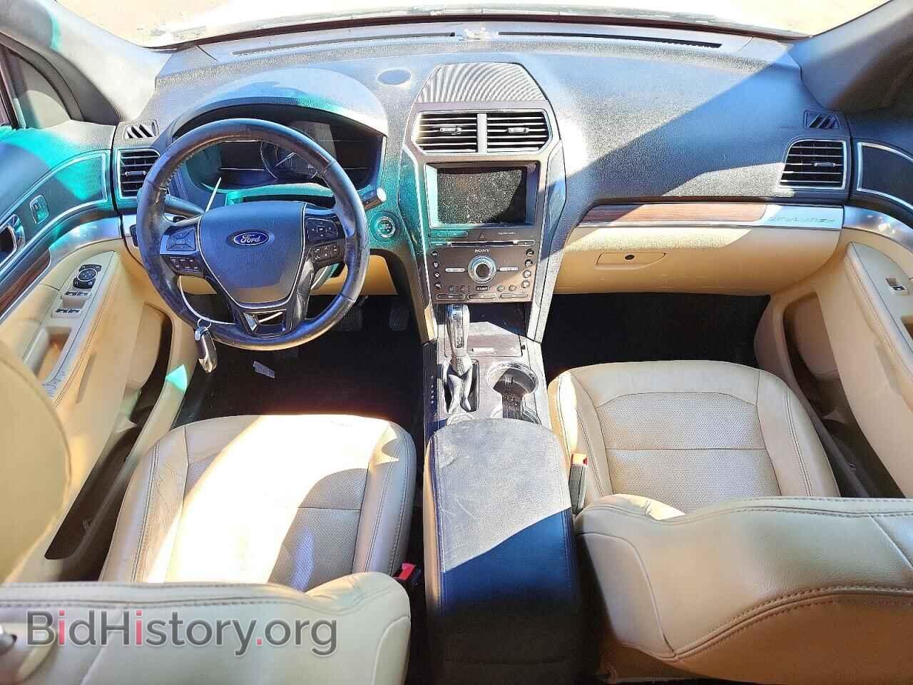 2016 Ford EXPLORER (VIN 1FM5K8F88GGB01022) — photo 8 of 13