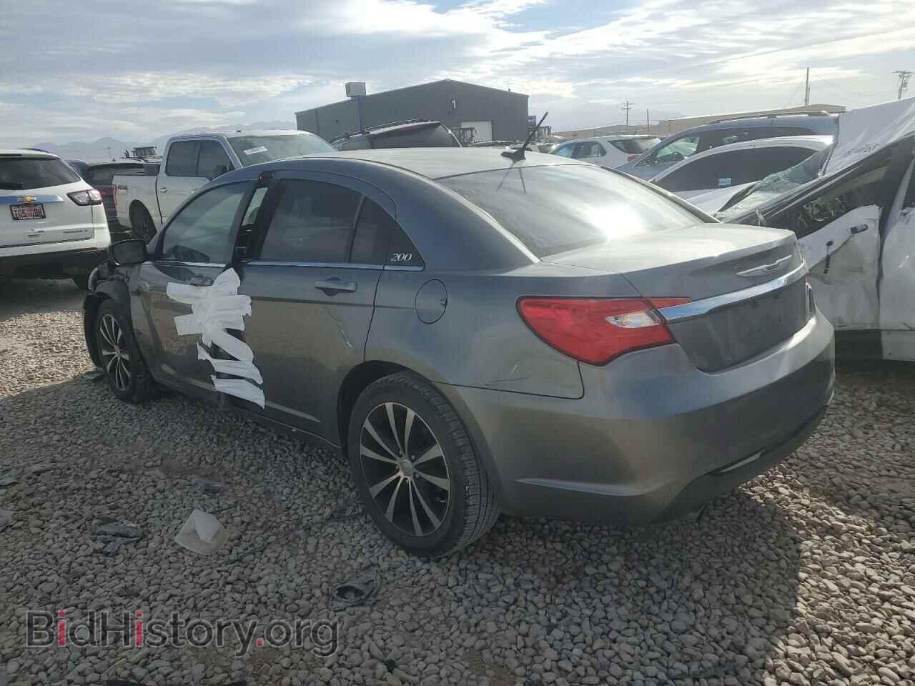2012 CHRYSLER 200 - VIN: 1C3CCBBG1CN307182 - Фото 2