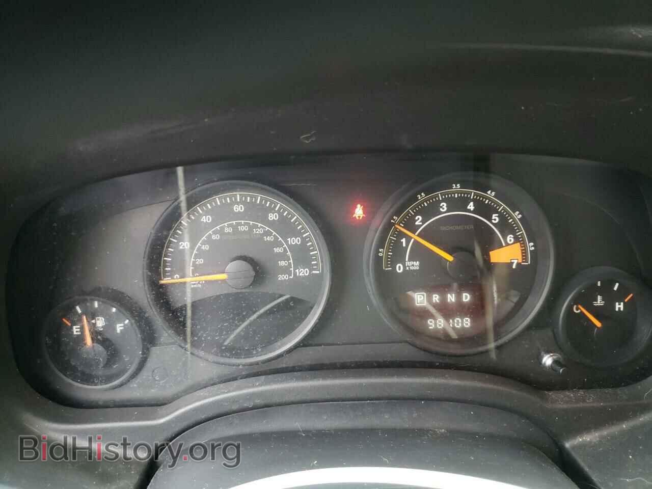 2014 JEEP COMPASS - VIN: 1C4NJDBBXED621920 - Photo 9